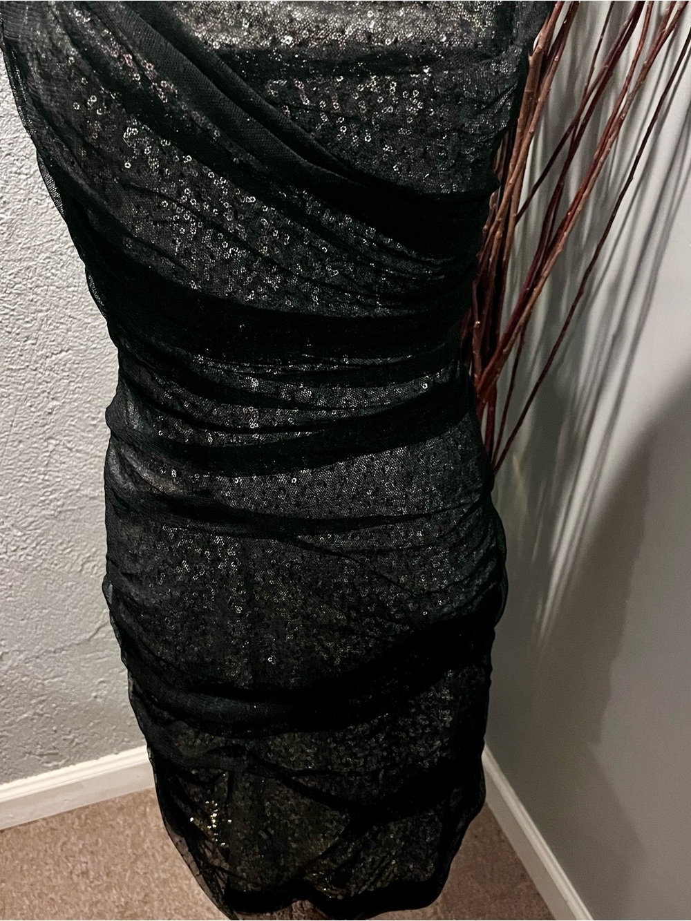 🌺NWT EXPRESS SEQUINS BLACK SHEATH COCKTAIL DRESS SIZE 10🌺 - Picture 3 of 6